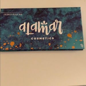 Alamar Blush trio